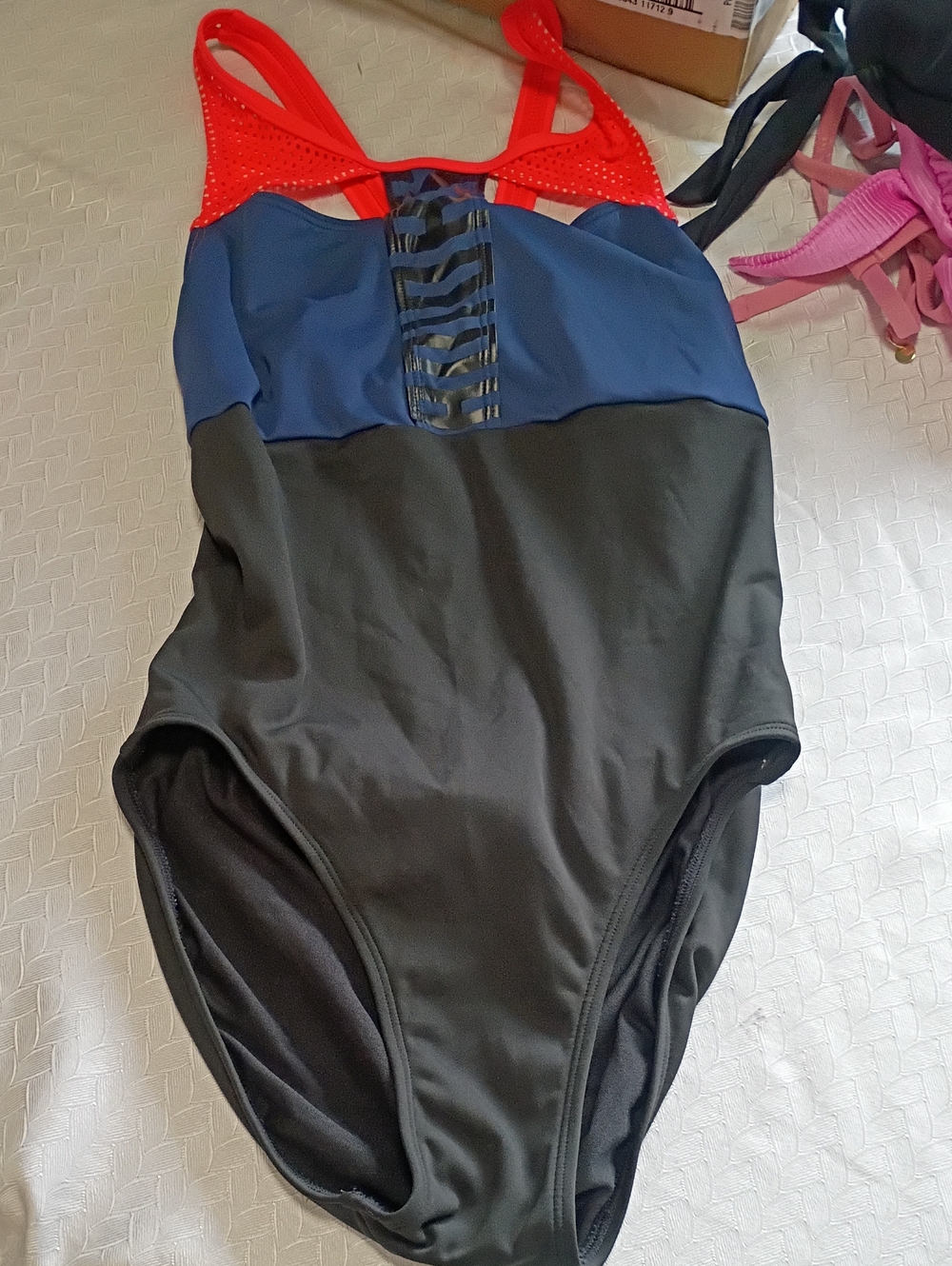 Adidas - Picture 1 of 1